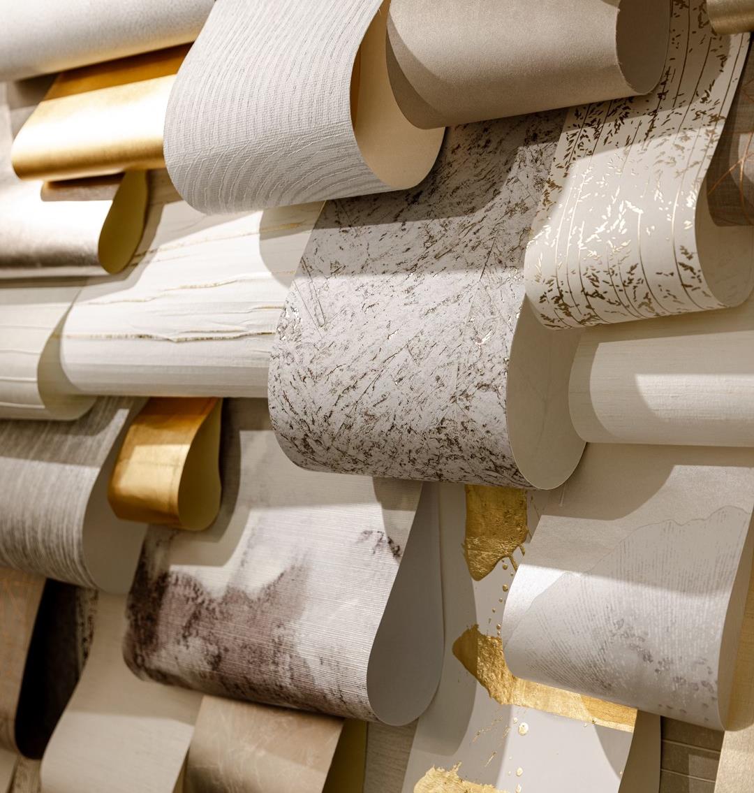 A tactile wallcovering finish that enhances depth while remaining elegant and versatile.